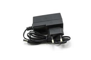 ac - dc adapter. zwart oplader geïsoleerd Aan wit foto