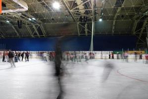 binnen- uce het schaatsen pret foto