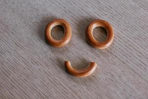 vrolijk smiley koekje foto