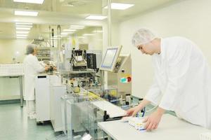 kalkoen, 2022 - medisch fabriek en productie binnen- foto
