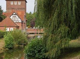 de stad van coesfeld Bij de rivier- berkel in Duitsland foto