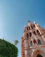 san miguel de allende, landmark parroquia de san miguel arcangel kathedraal in het historische stadscentrum foto