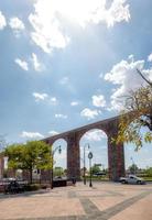 premie beeld met copyspace van de bogen van queretaro in Mexico foto