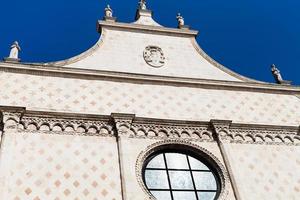 fronton van in duomo kathedraal in Vicenza foto