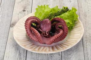 gekookte octopus met kruiden foto