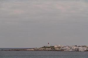 tafereel Bij middellandse Zee strand toevlucht in tunesië. foto