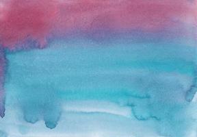 waterverf roze en blauw ombre achtergrond textuur. waterverf vlekken Aan papier, hand- geschilderd. foto