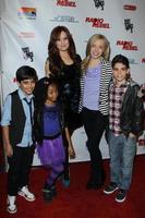 los engelen, feb 15 - skai jackson, debby ryan, karman brar, peyton lijst, cameron boyce arriveert Bij de radio rebel televisiefilm première Bij de amc stadswandeling stadion 19 Aan februari 15, 2012 in los engelen, ca foto