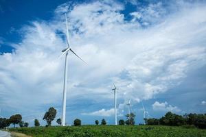 windturbines produceerden elektriciteit foto