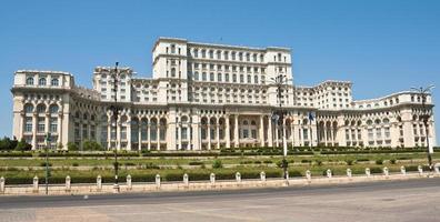 paleis van het parlement, boekarest, roemenië foto