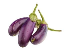 aubergine op witte achtergrond foto