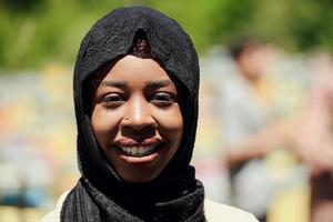 Afrikaanse moslim bedrijf vrouw portret foto