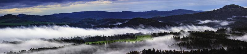 ochtend- panoramisch visie foto