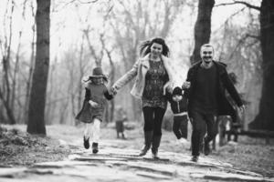 familie buitenshuis portret foto