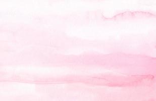 waterverf licht roze en wit helling achtergrond. pastel roos kleur vlekken Aan papier foto