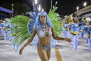 Rio de janeiro, rj Brazilië - februari 09, 2018 - samba school- optocht in sambodroom. academici Doen sossego gedurende festival Bij marques de sapucai straat foto