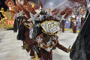 Rio de janeiro, rj Brazilië - februari 09, 2018 - samba school- optocht in sambodroom. unidos Doen porto da pedra gedurende festival Bij marques de sapucai straat. foto