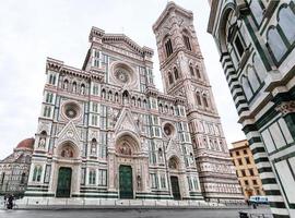 visie Florence kathedraal en campanile in ochtend- foto