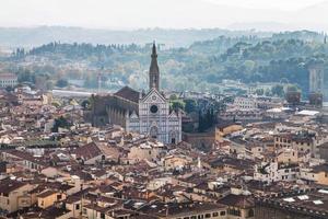 visie van Florence stad met basiliek di de kerstman Croce foto