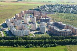 visie van nieuw woon- wijk in Moskou regio foto