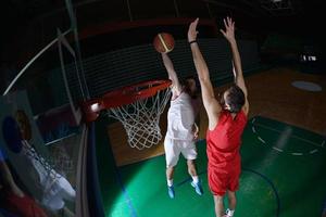 basketbalspeler in actie foto