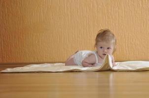 schattig weinig baby detailopname portret foto