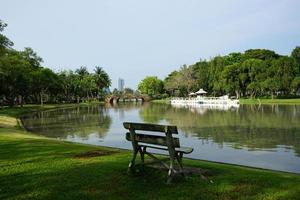 een houten stoel Bij chatuchak park, Bangkok, Thailand foto