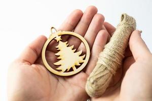 Kerstmis decoratie gemaakt van hout in hand- foto