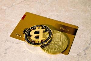 crypto bitcoin en goud kaart foto