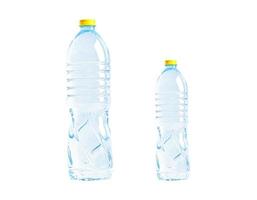 plastic water fles geïsoleerd Aan wit achtergrond, mineraal, gezond concept. foto