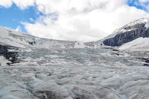 athabasca-gletsjer in de Canadese rockies foto