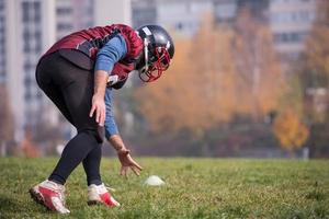 Amerikaans Amerikaans voetbal speler in actie foto