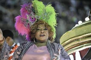 rio, Brazilië - februari 12, 2018 - samba school- optocht in sambodroom. mangueira foto