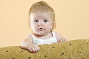 schattig weinig baby detailopname portret foto