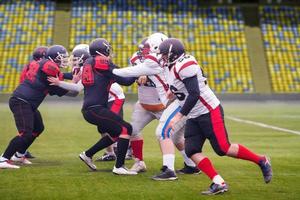 opleiding bij elkaar passen van professioneel Amerikaans Amerikaans voetbal spelers foto