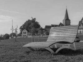 gegroet Bij de Rijn rivier- in Duitsland foto