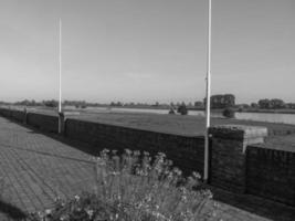 gegroet Bij de Rijn rivier- in Duitsland foto