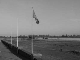 gegroet Bij de Rijn rivier- in Duitsland foto