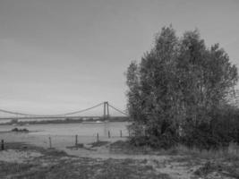 de stad van Emmerich Bij de Rijn rivier- foto