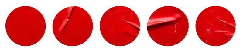 rood ronde papier sticker etiket reeks geïsoleerd Aan wit achtergrond foto