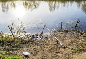 visvangst hengel Aan de water foto