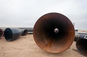 de groot pijpen Bij bouw plaats foto