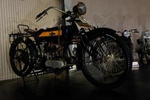 batu, oosten- Java, Indonesië - augustus 10, 2022, blackburn motorfiets , antiek zwart motorfiets in angkut museum foto