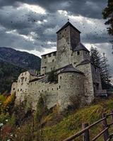 de kasteel taufers in zuiden Tirol foto
