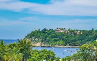 extreem natuurlijk panorama surfer golven Bij strand puerto escondido Mexico. foto