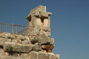 theater van myra oude stad in demre, antalya, turkiye foto