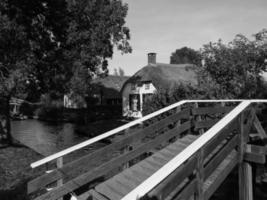 de Nederlands dorp giethoorn foto