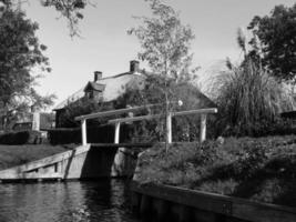 de Nederlands dorp giethoorn foto