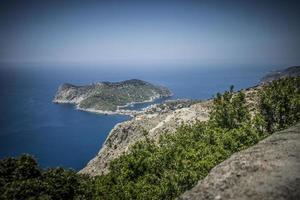 visie van assos in kefalonia, Griekenland, van bovenstaand foto