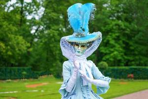 vrouw in een Venetiaanse masker en een mooi carnaval jurk foto